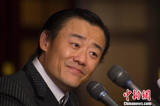 周立波在纽约卡内基音乐厅举行发布会。　廖攀 摄