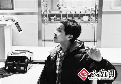 妈妈去世两三天无人知 智障儿一直睡在遗体旁