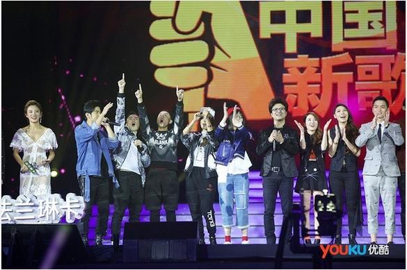 比起“人从众”，国庆长假还是在家追大剧热综更酷！