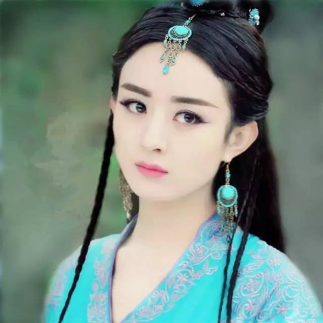 古装眉心坠造型：阿娇堪称绝色 娜扎被秒杀