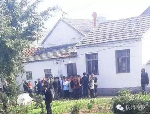 扬州14岁女孩吊死家中 疑因模仿家人治疗颈椎