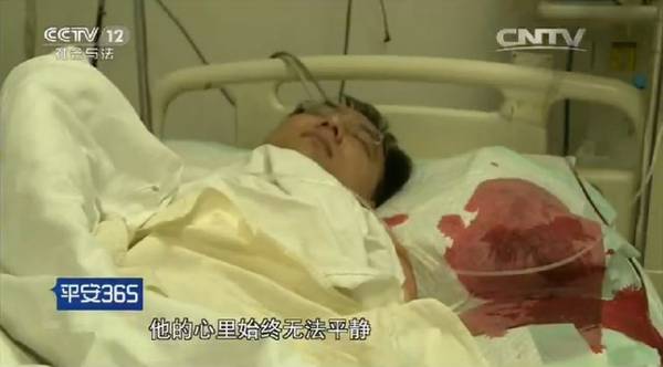 适当缓解自己的精神压力，避免过于疲劳。管住嘴、迈开腿；零吸烟，莫过劳。如果身体有不舒服或疾患，要及时到医院就医。图为节目画面。
