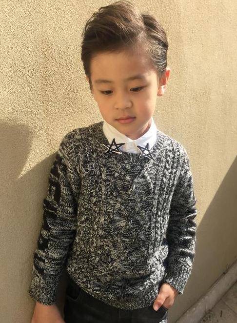 基因强大！胡静儿子才是萌娃界真正“颜王”