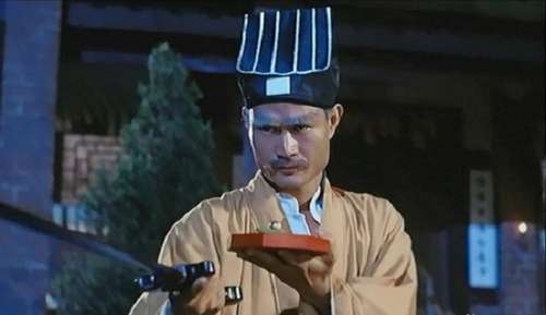 19岁得到李小龙的认可，酒后连成龙洪金宝都不放在眼里