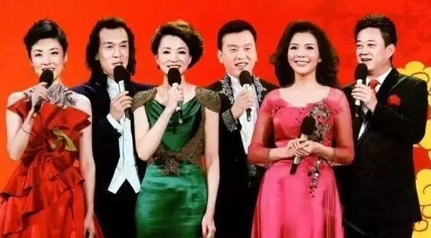 她央视正当红却不幸患癌隐退，年过40依然美丽