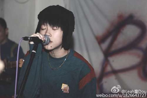 窦靖童