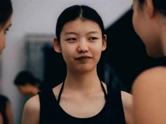 中国少女获赞万年一遇东方美人 网友称难苟同(图)