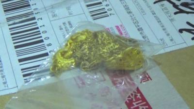 离职工人假装上门维护地板盗窃
