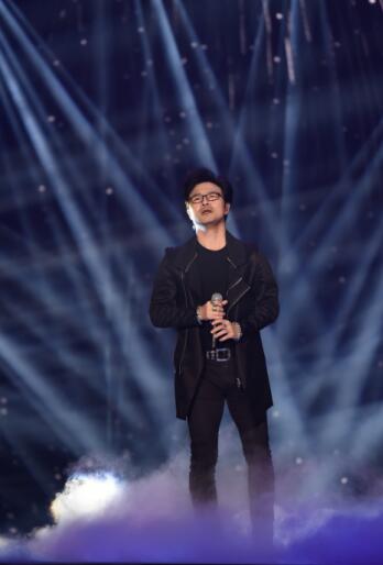 明星玩跨界乐此不疲 汪峰携“碎乐”亮相